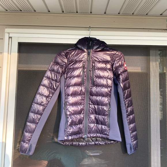 hybridge lite slim fit hooded packable goose down coat